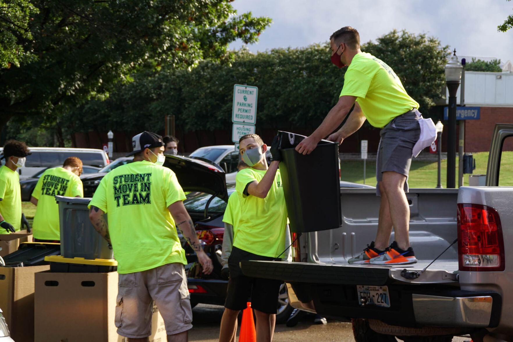 Student Move In Team